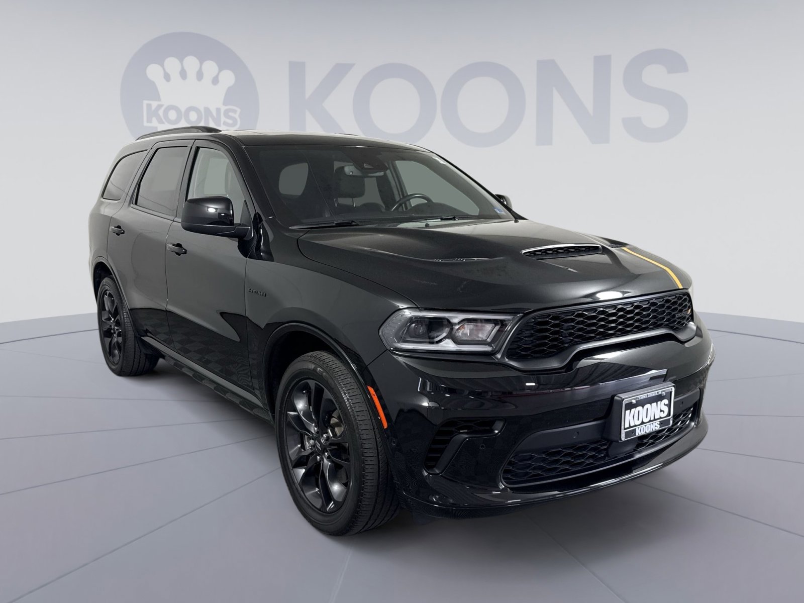 Used 2023 Dodge Durango R/T w/ Hemi Orange Plus Package AWD/4WD image 10