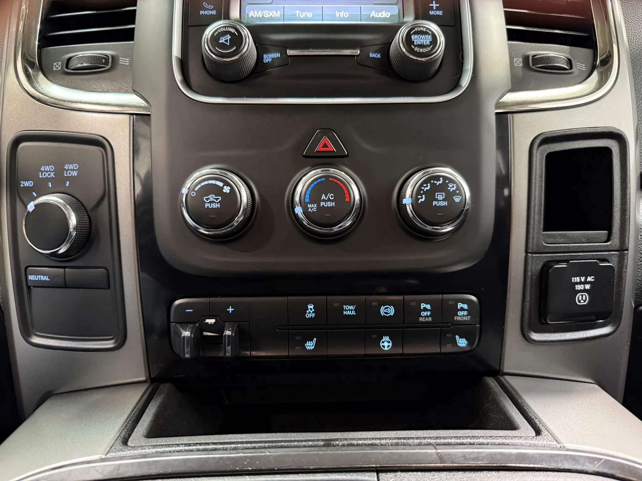 Used 2018 RAM 2500 Big Horn w/ Sport Appearance Group image 23