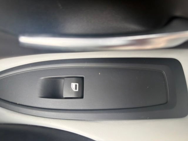 Used 2017 BMW M4 Coupe RWD image 31