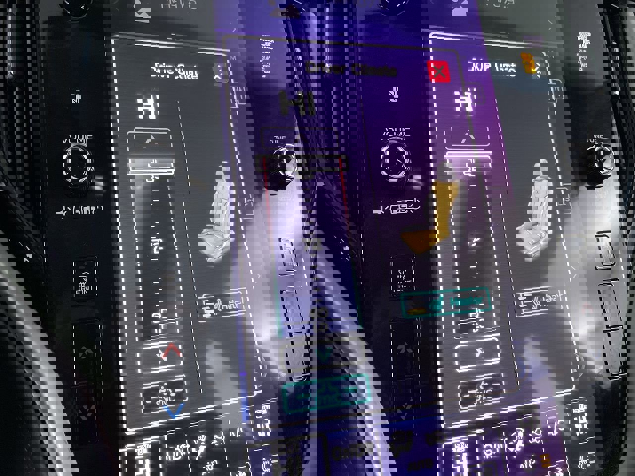 Used 2020 Subaru Outback Premium image 24