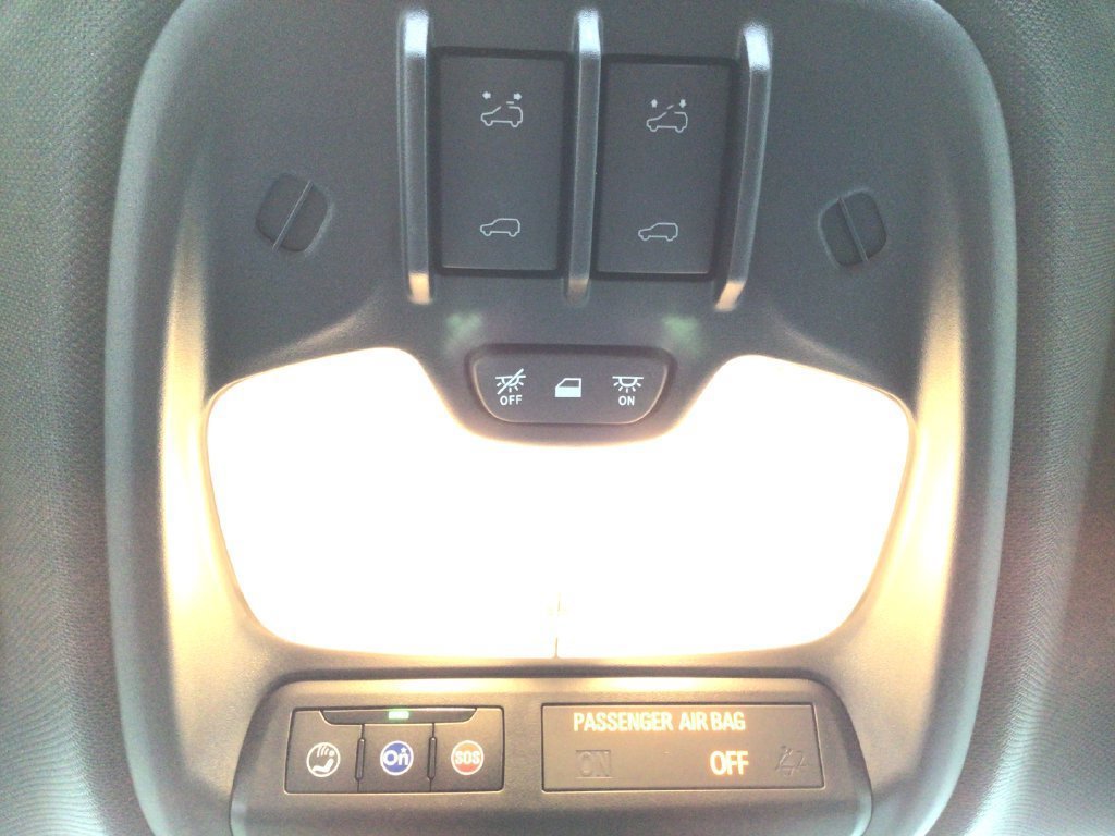 New 2026 Chevrolet Colorado ZR2 w/ Technology Package AWD/4WD image 31