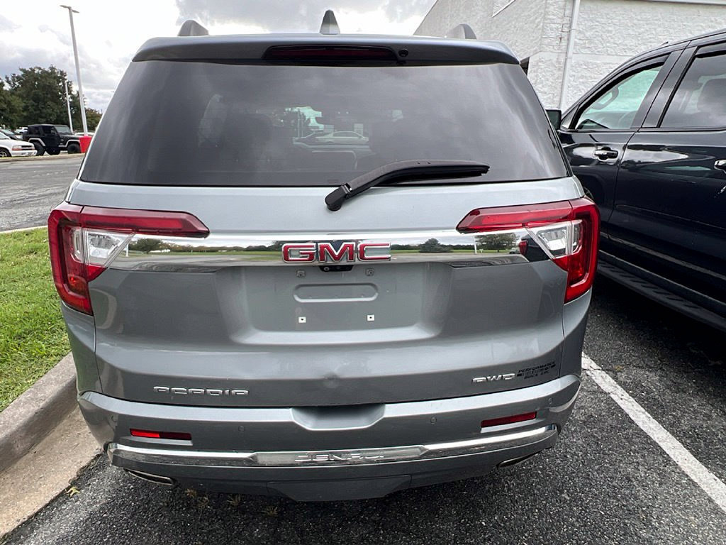 Used 2023 GMC Acadia Denali w/ Denali Ultimate Package AWD/4WD image 8