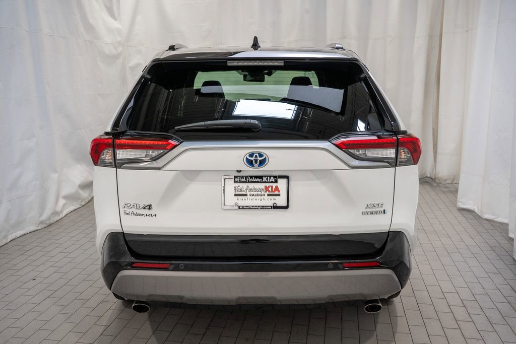 Used 2019 Toyota RAV4 XSE w/ XSE Weather Package image 4