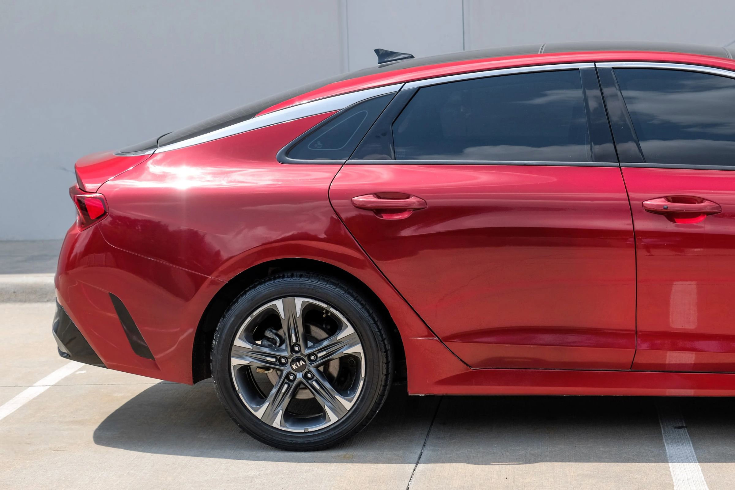 Used 2021 Kia K5 EX image 3