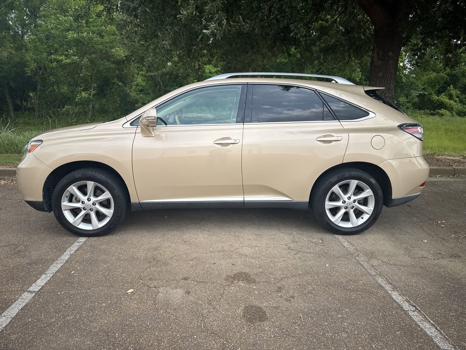 Used 2010 Lexus RX 350 2WD image 4