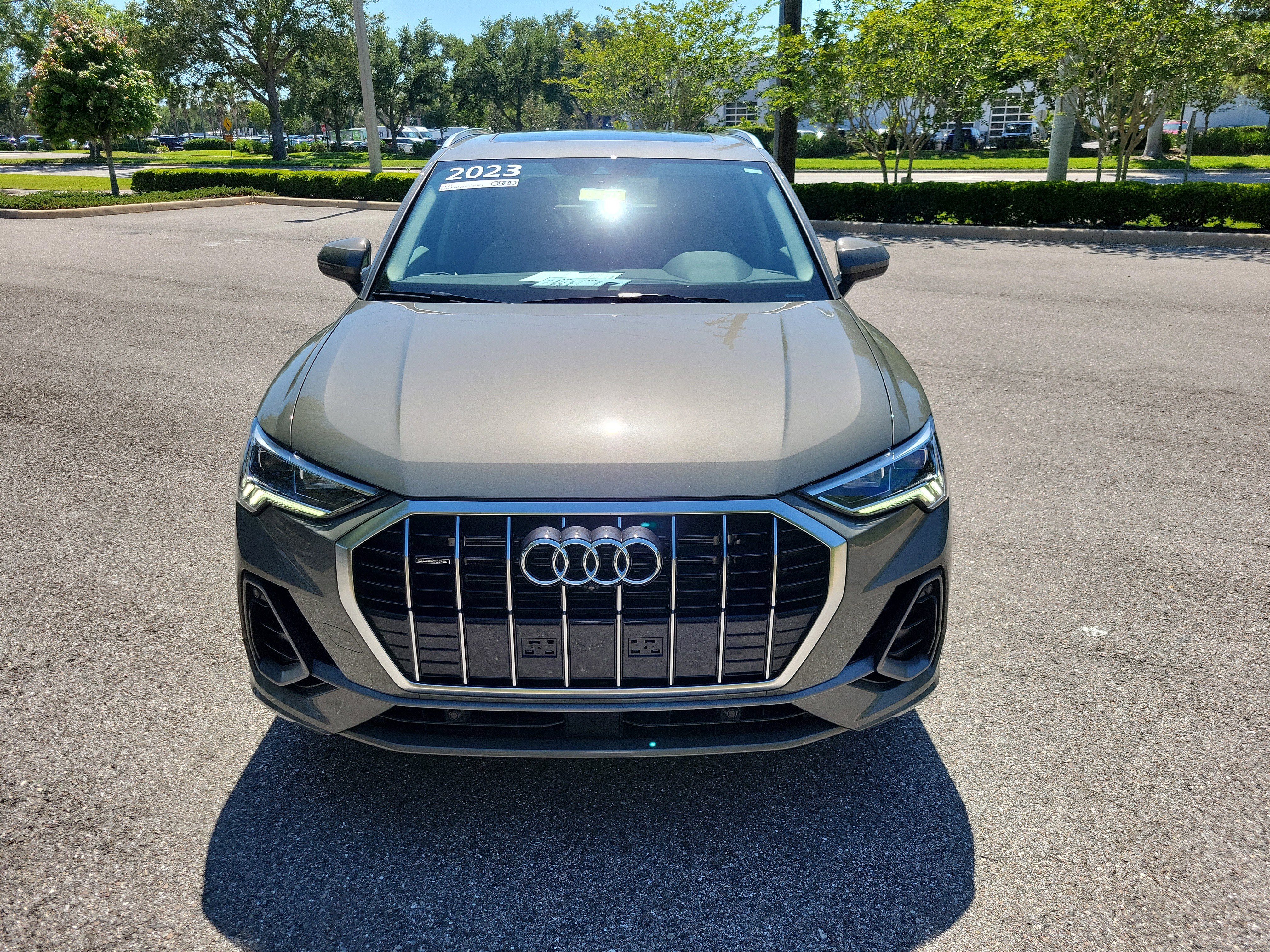 Certified 2023 Audi Q3 2.0T Premium Plus w/ Premium Plus Package image 2