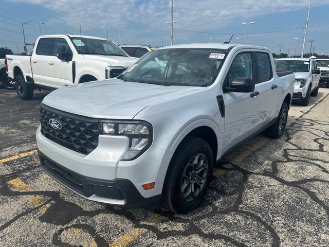Used 2025 Ford Maverick XLT w/ Equipment Group 302A AWD/4WD image 1