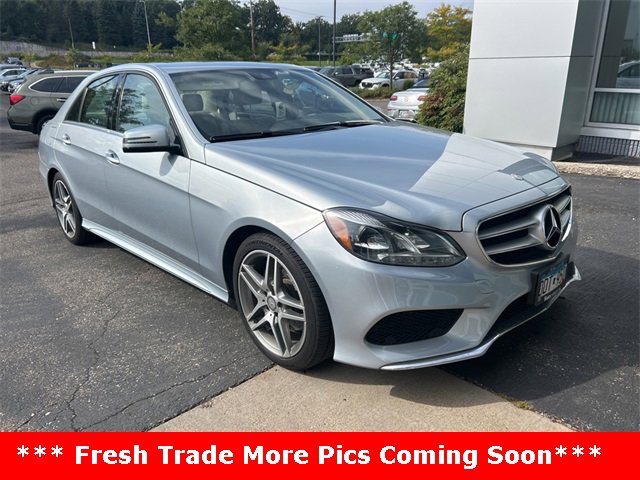 Used 2016 Mercedes-Benz E 350 4MATIC Sedan image 2