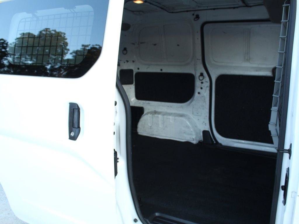 Used 2020 Nissan NV200 SV w/ Sliding Glass Door Package FWD image 18