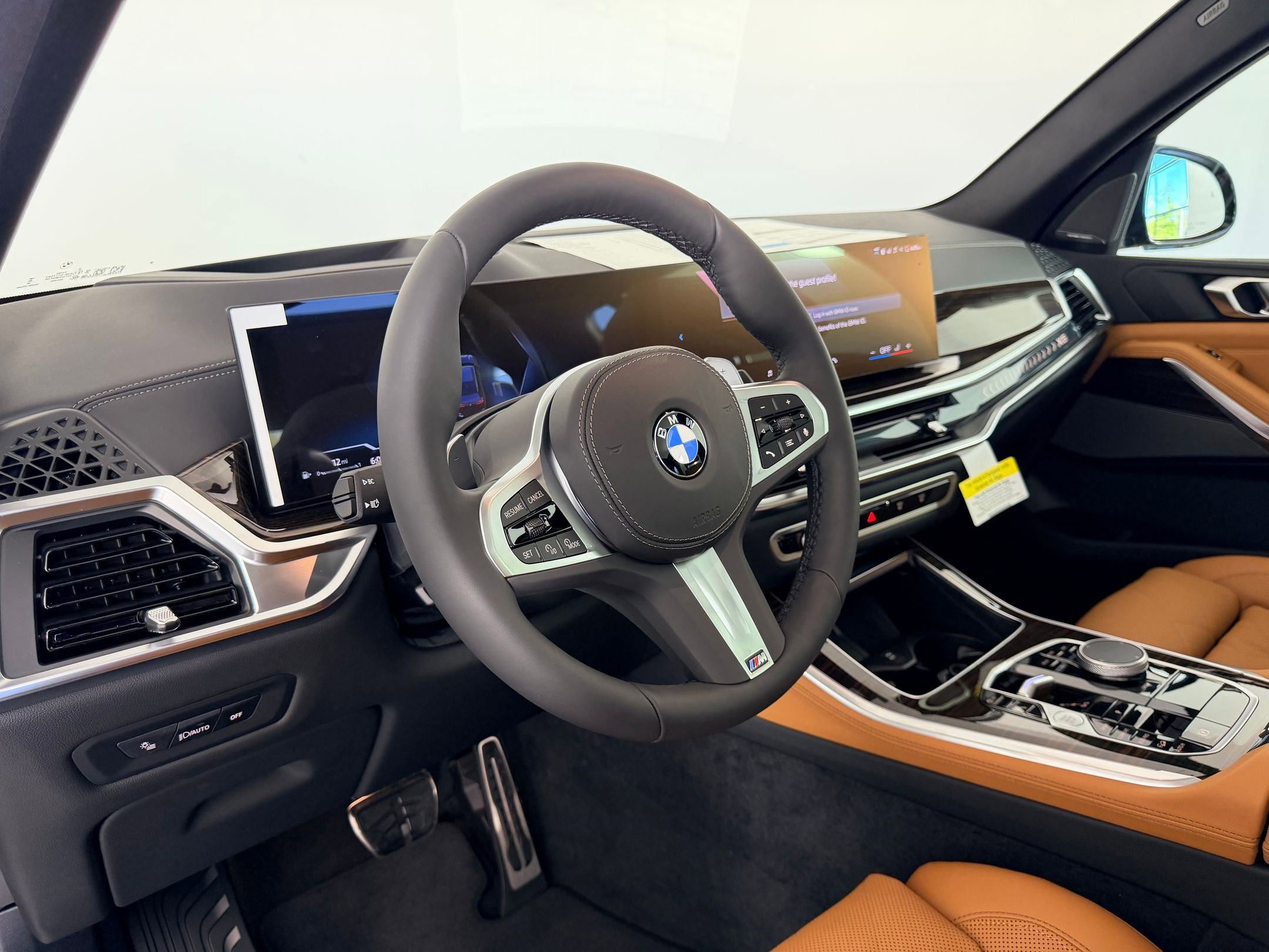 New 2026 BMW X5 xDrive40i w/ M Sport Package AWD/4WD image 4