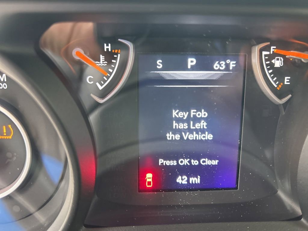 Certified 2024 Jeep Gladiator Sport image 41