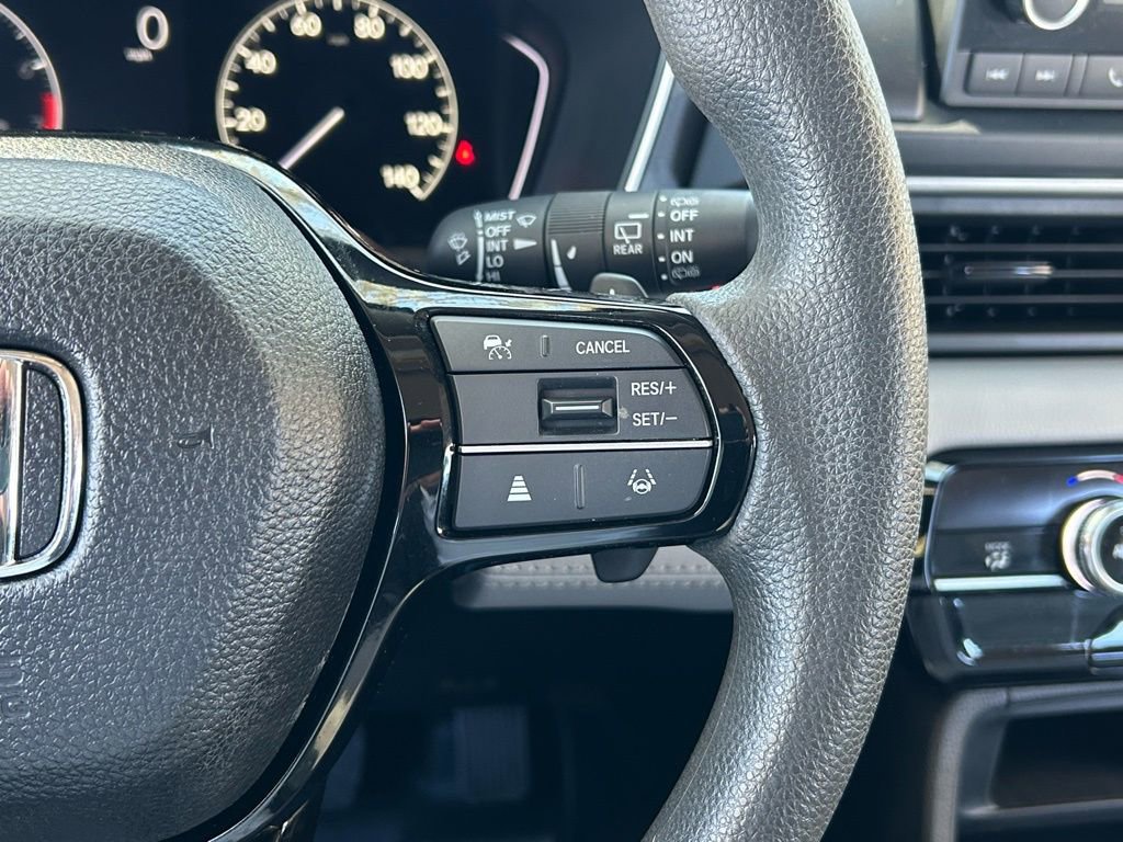 Used 2023 Honda Pilot LX image 43