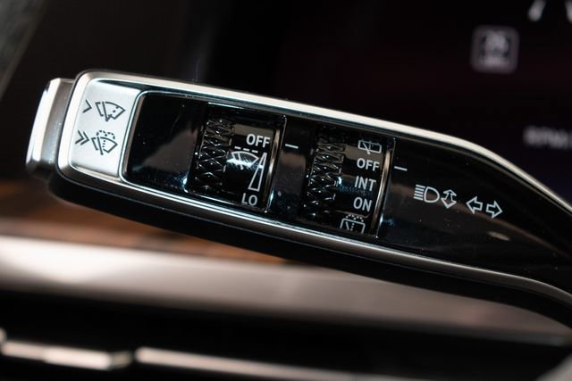 Used 2025 Cadillac Escalade ESV Sport Platinum w/ LPO, Floor Liner Package AWD/4WD image 29