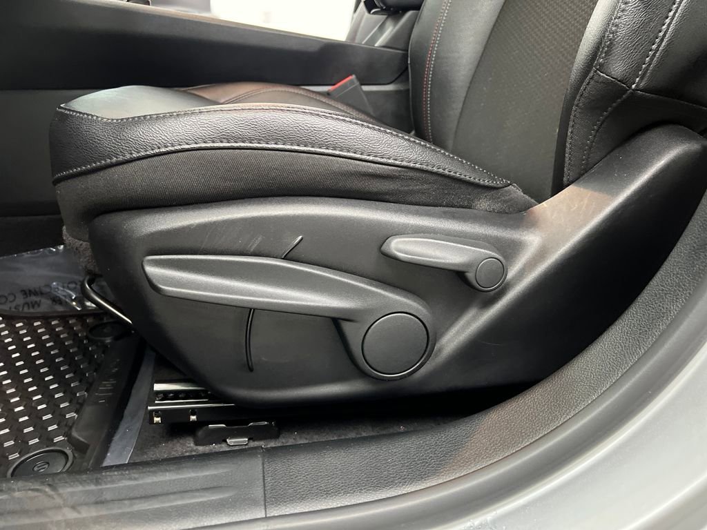 Used 2024 Jeep Compass Trailhawk image 10