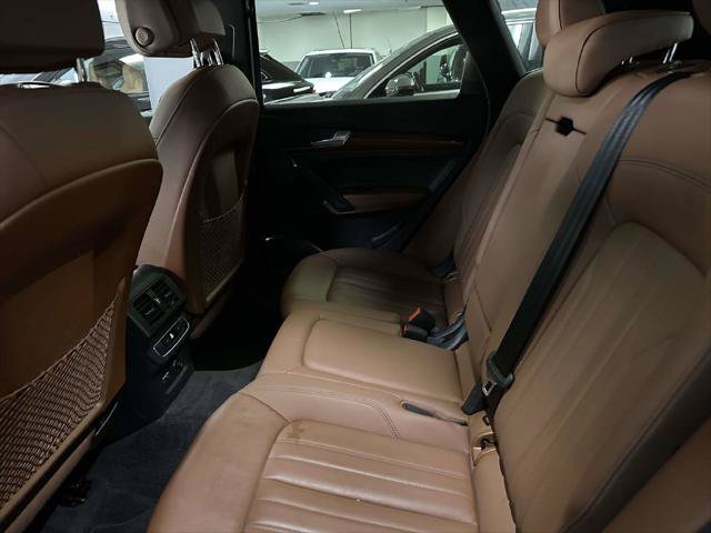 Used 2023 Audi Q5 2.0T Premium w/ Convenience Package AWD/4WD image 15