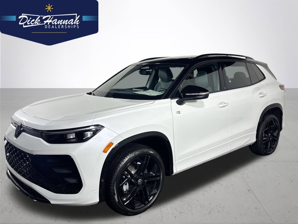 New 2025 Volkswagen Tiguan SE R-Line image 1
