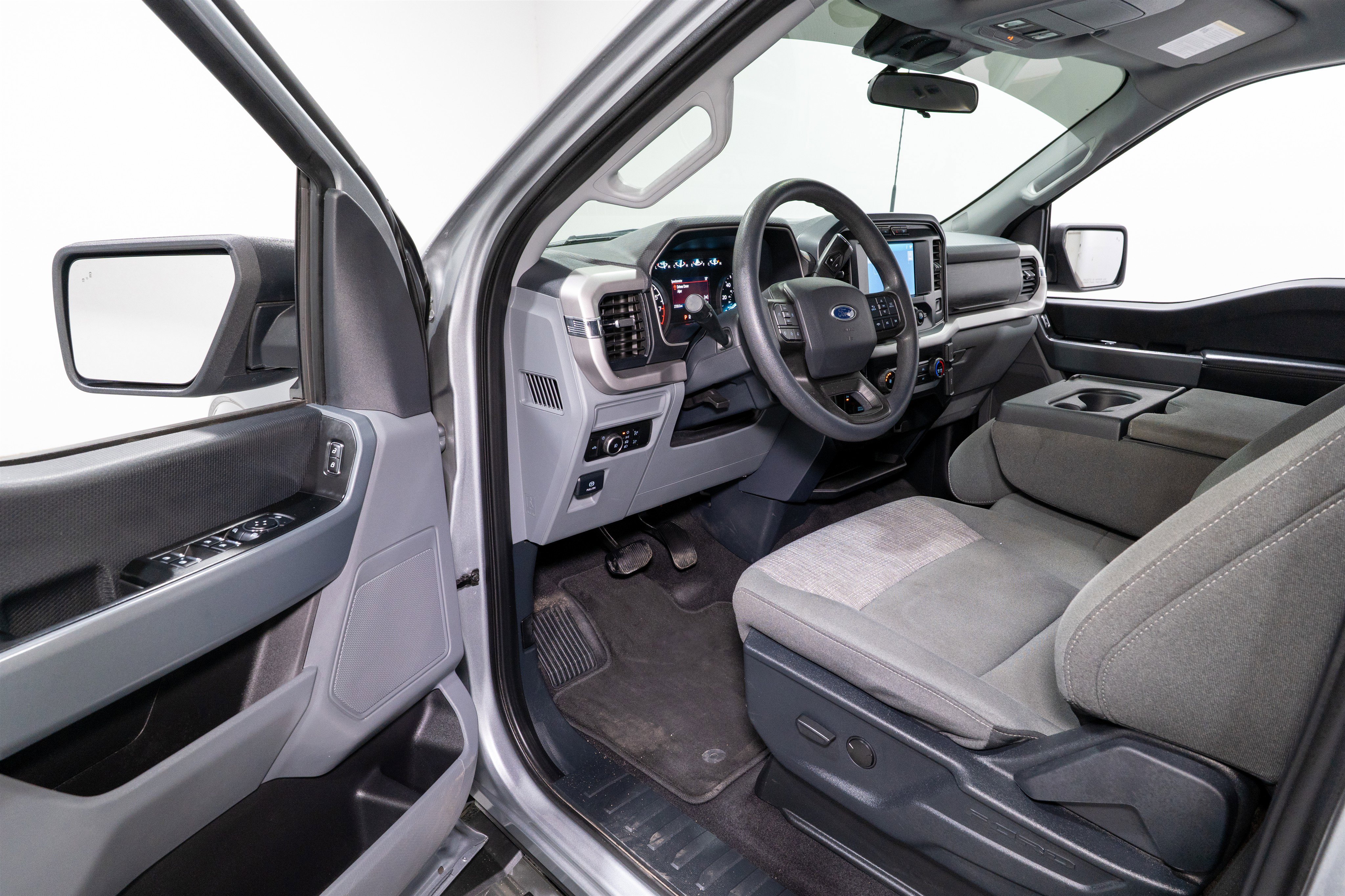 Used 2023 Ford F150 XLT w/ XTR Package image 13