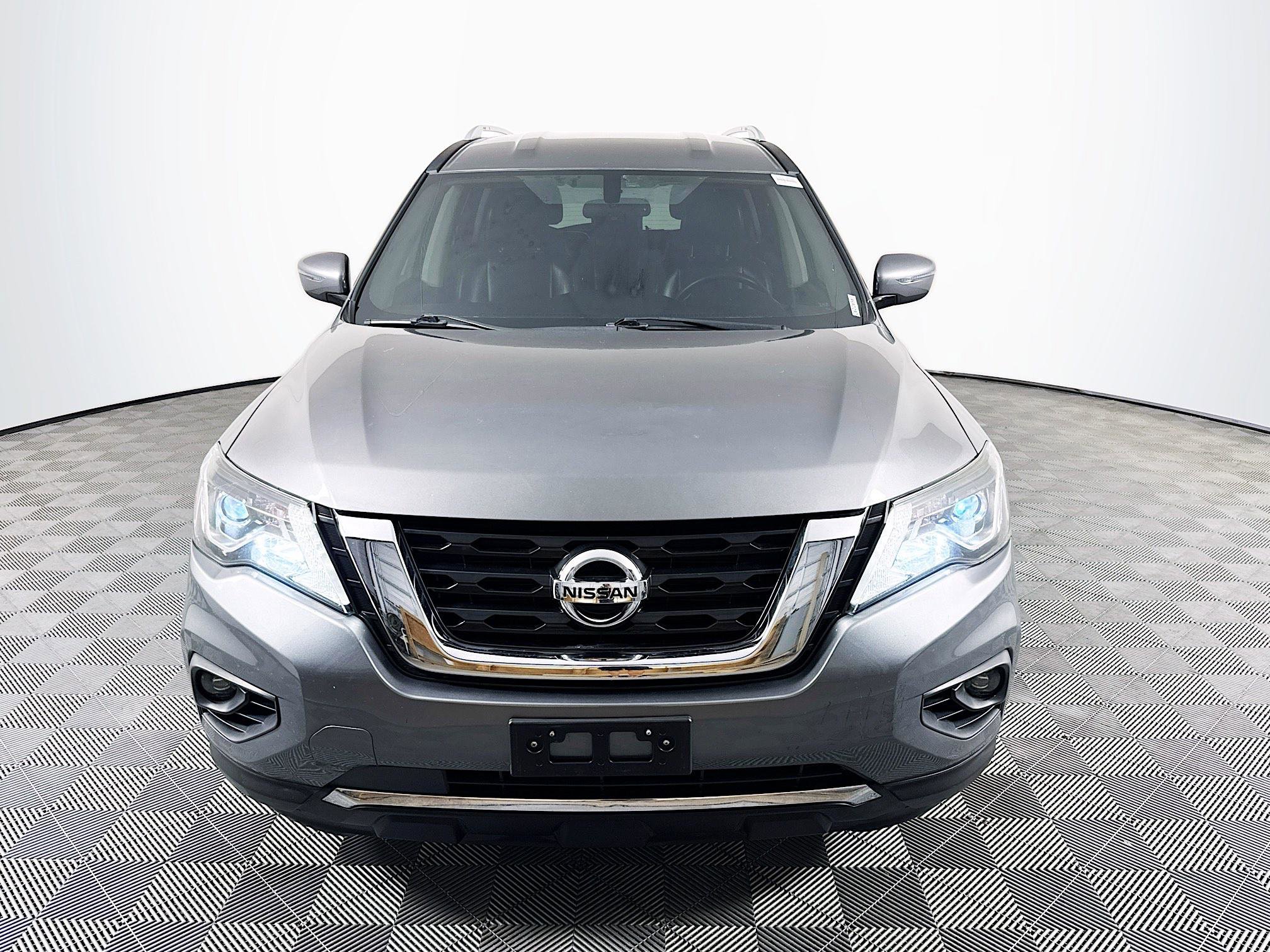 Used 2019 Nissan Pathfinder S AWD/4WD image 2
