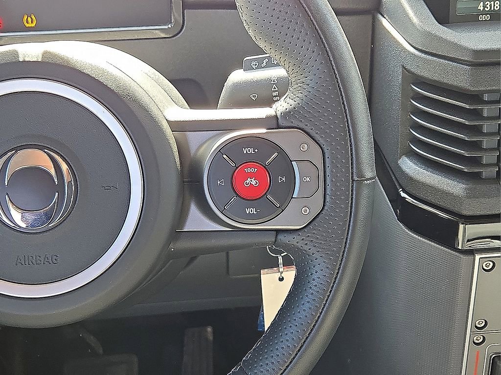 Used 2025 INEOS Grenadier image 19