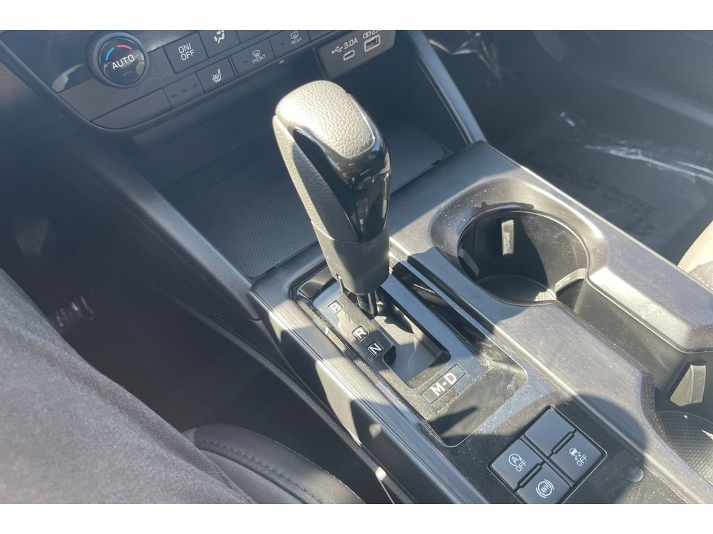Certified 2026 Subaru Outback Premium AWD/4WD image 30