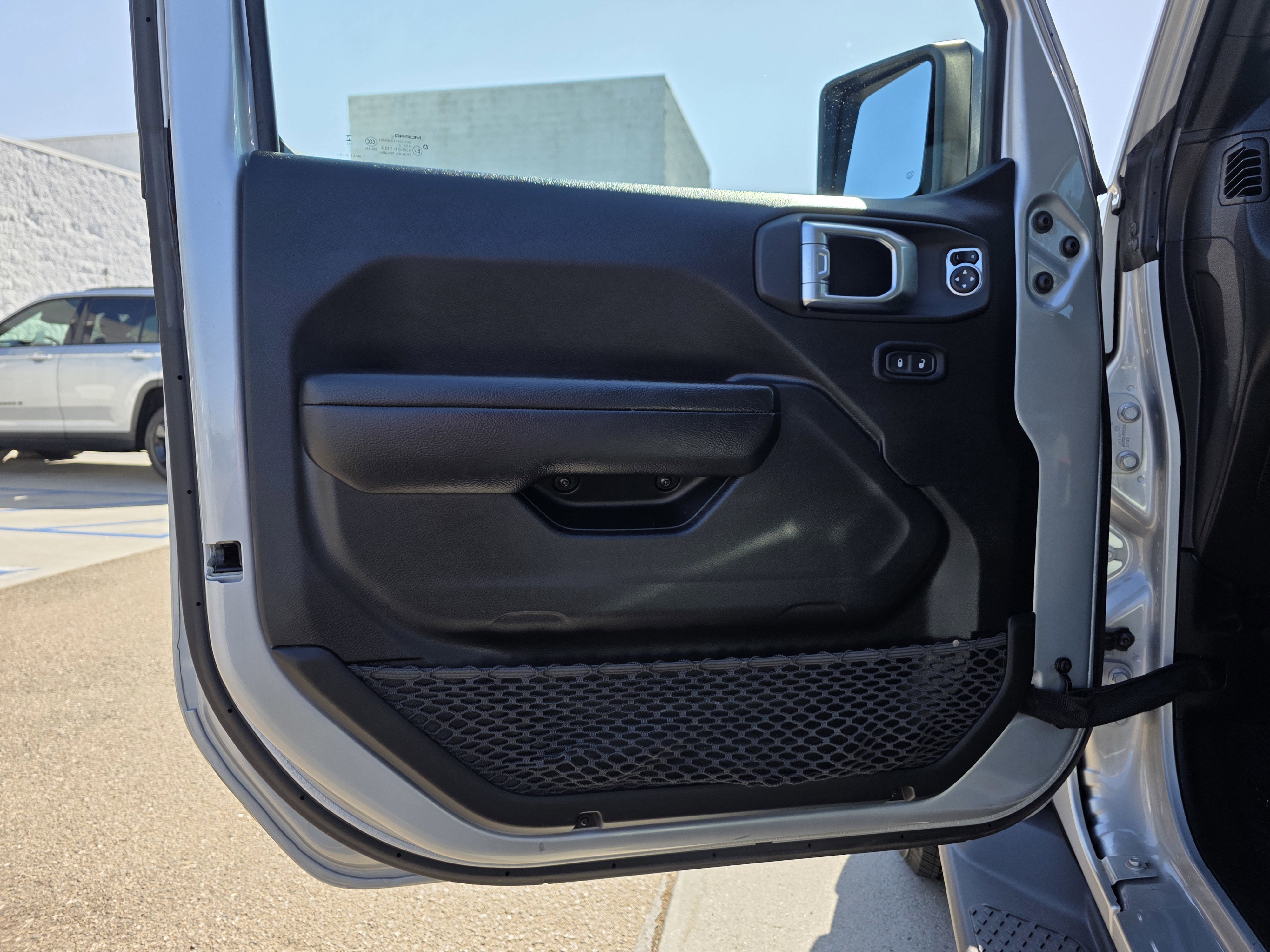 Certified 2023 Jeep Gladiator Sport image 11