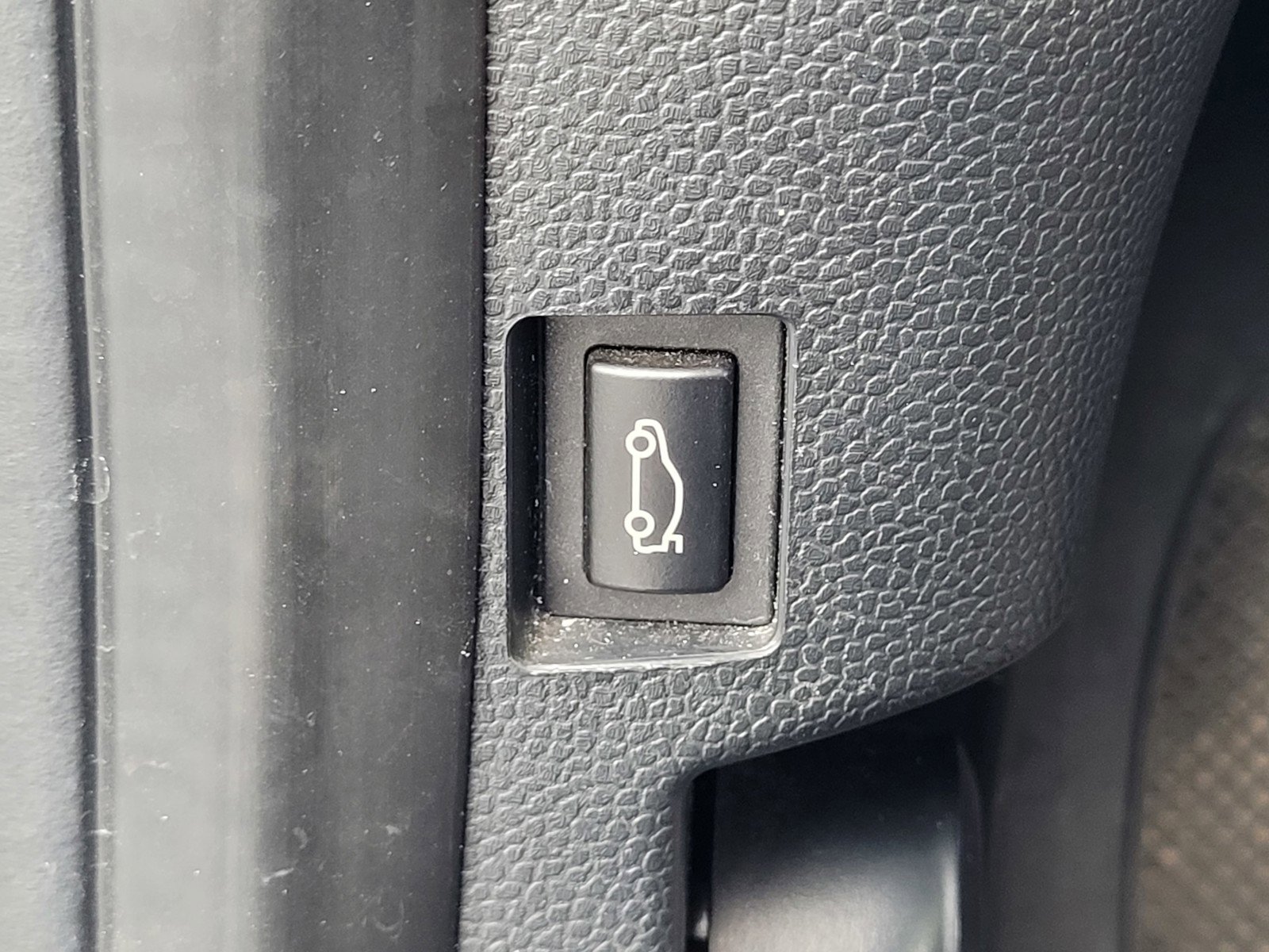 Used 2015 MINI Cooper S FWD image 8
