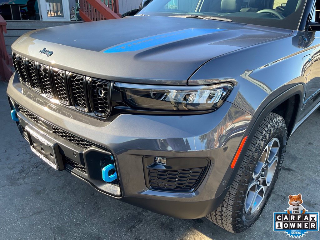 Used 2023 Jeep Grand Cherokee Trailhawk w/ Advanced Protech Group II AWD/4WD image 96