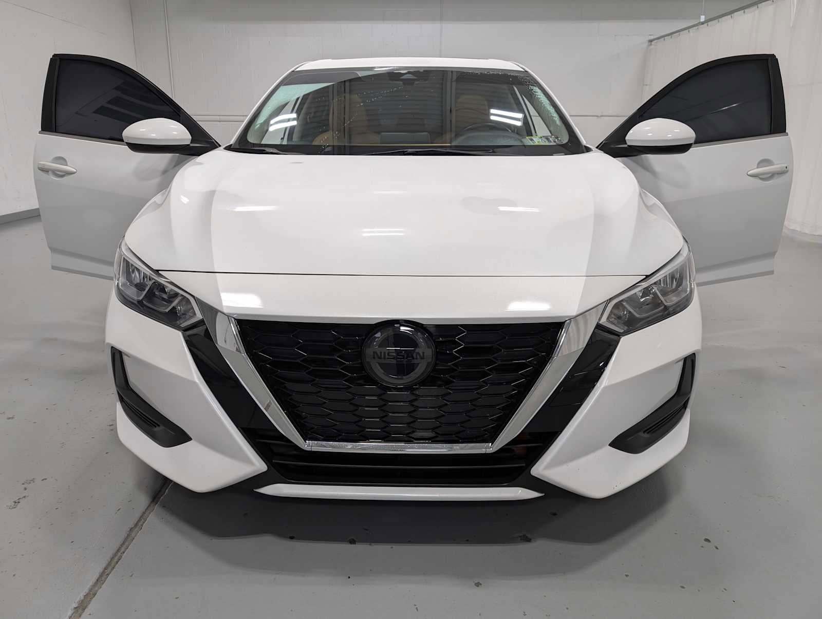 Used 2022 Nissan Sentra SV w/ SV Premium Package image 14