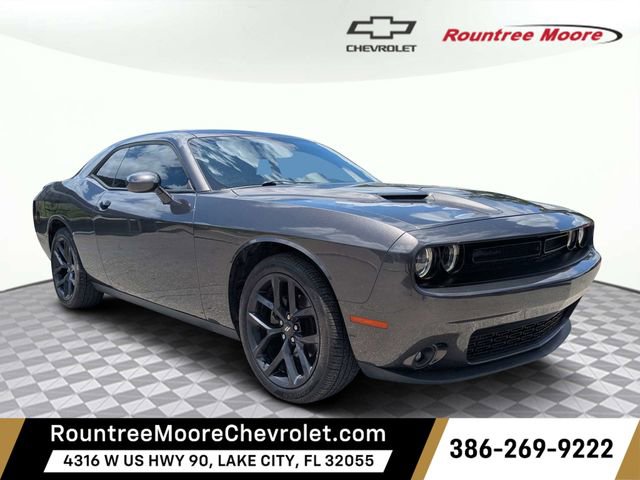 Used 2021 Dodge Challenger SXT w/ Blacktop Package RWD video 1