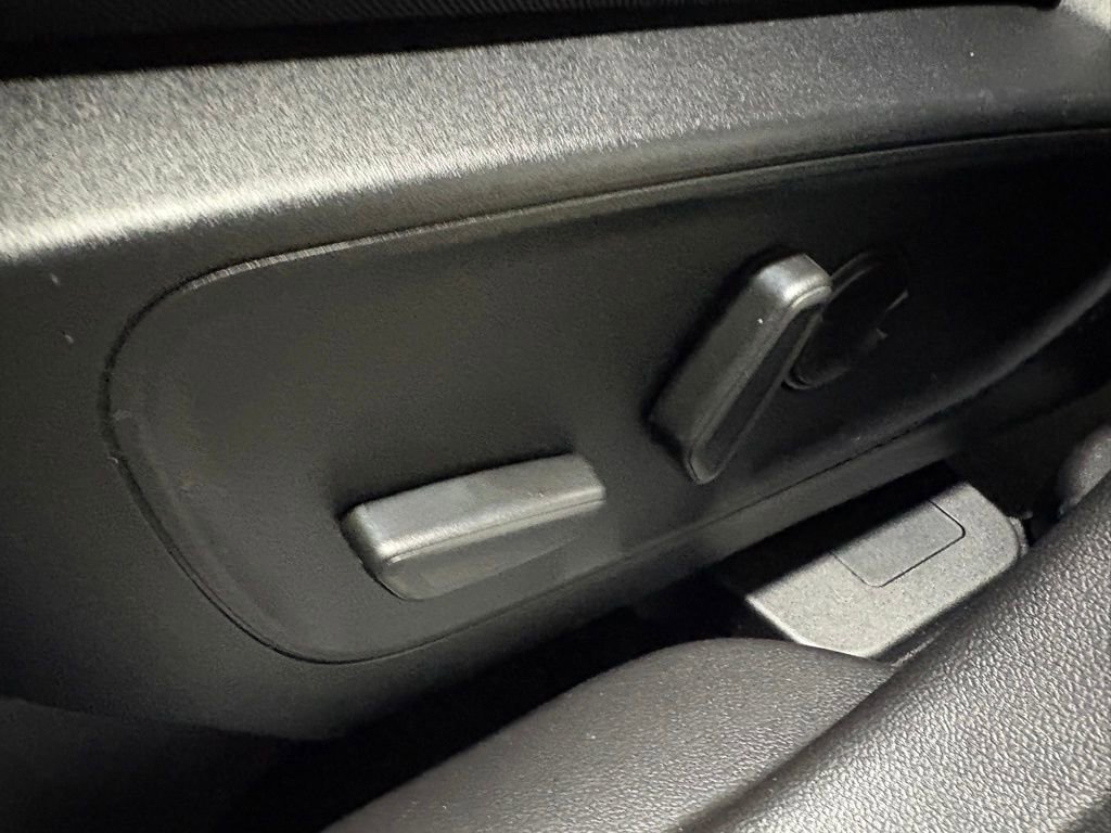 New 2026 Ford Escape ST-Line w/ Tech Pack #1 image 21