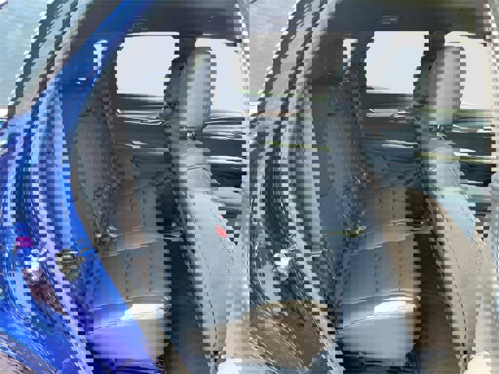 New 2025 Cadillac XT5 Luxury image 27