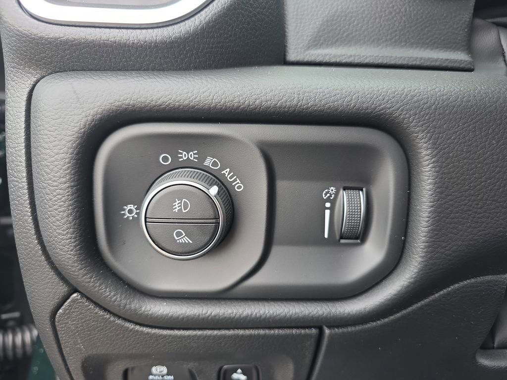 New 2026 RAM 1500 Big Horn AWD/4WD image 24
