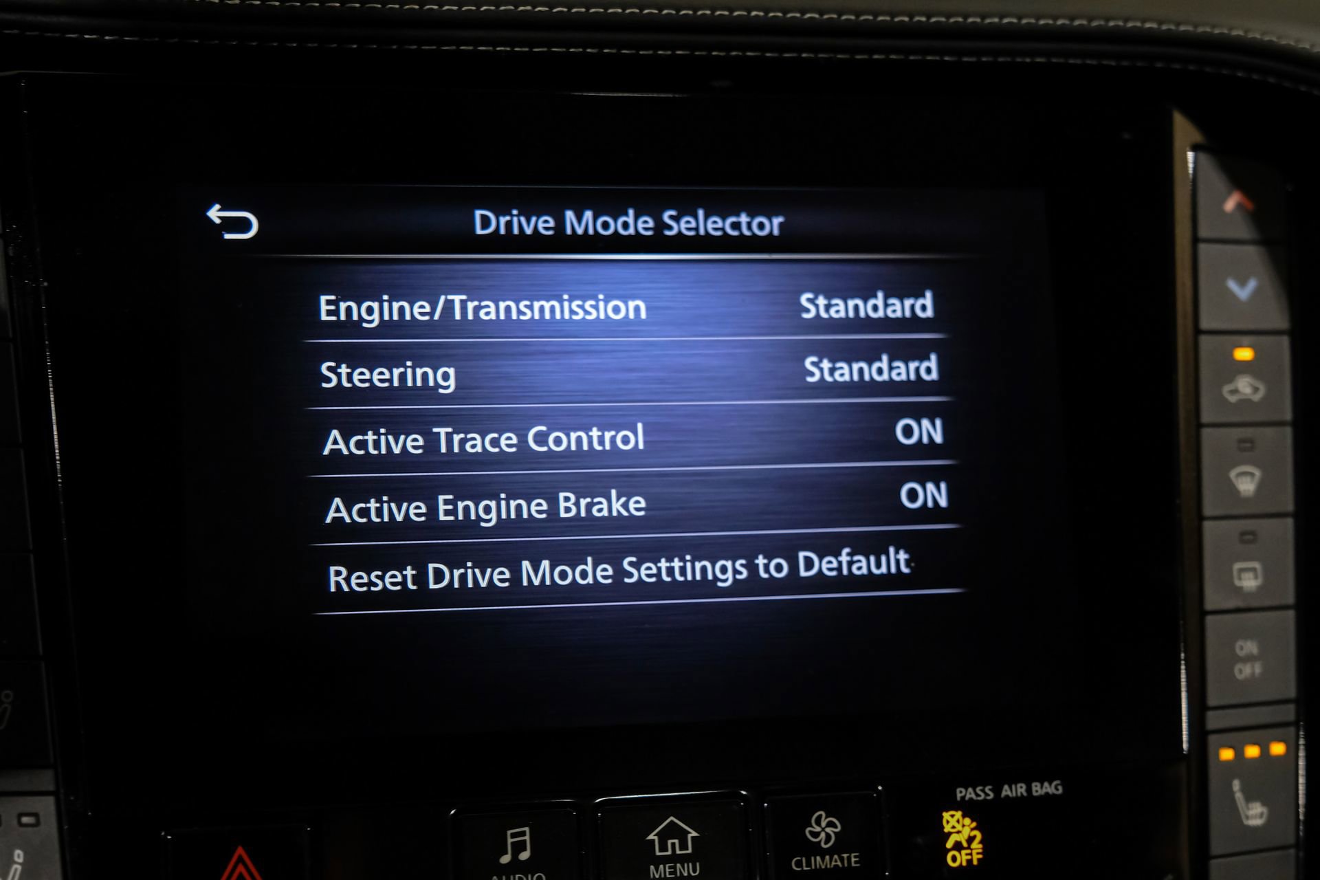 Used 2023 INFINITI QX50 Luxe AWD/4WD image 33