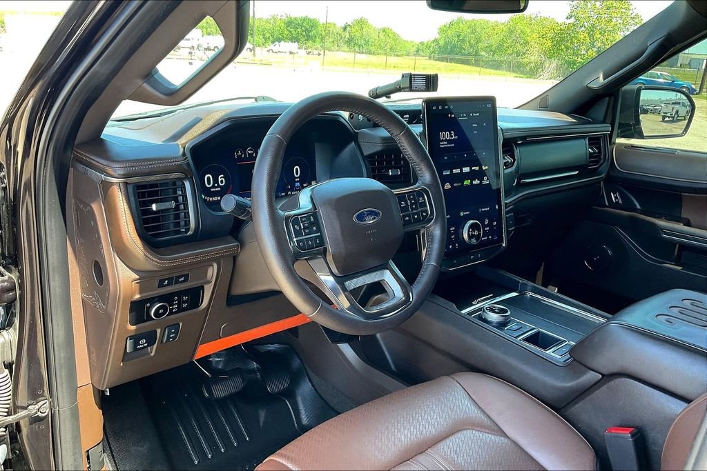 Used 2024 Ford Expedition King Ranch RWD image 14