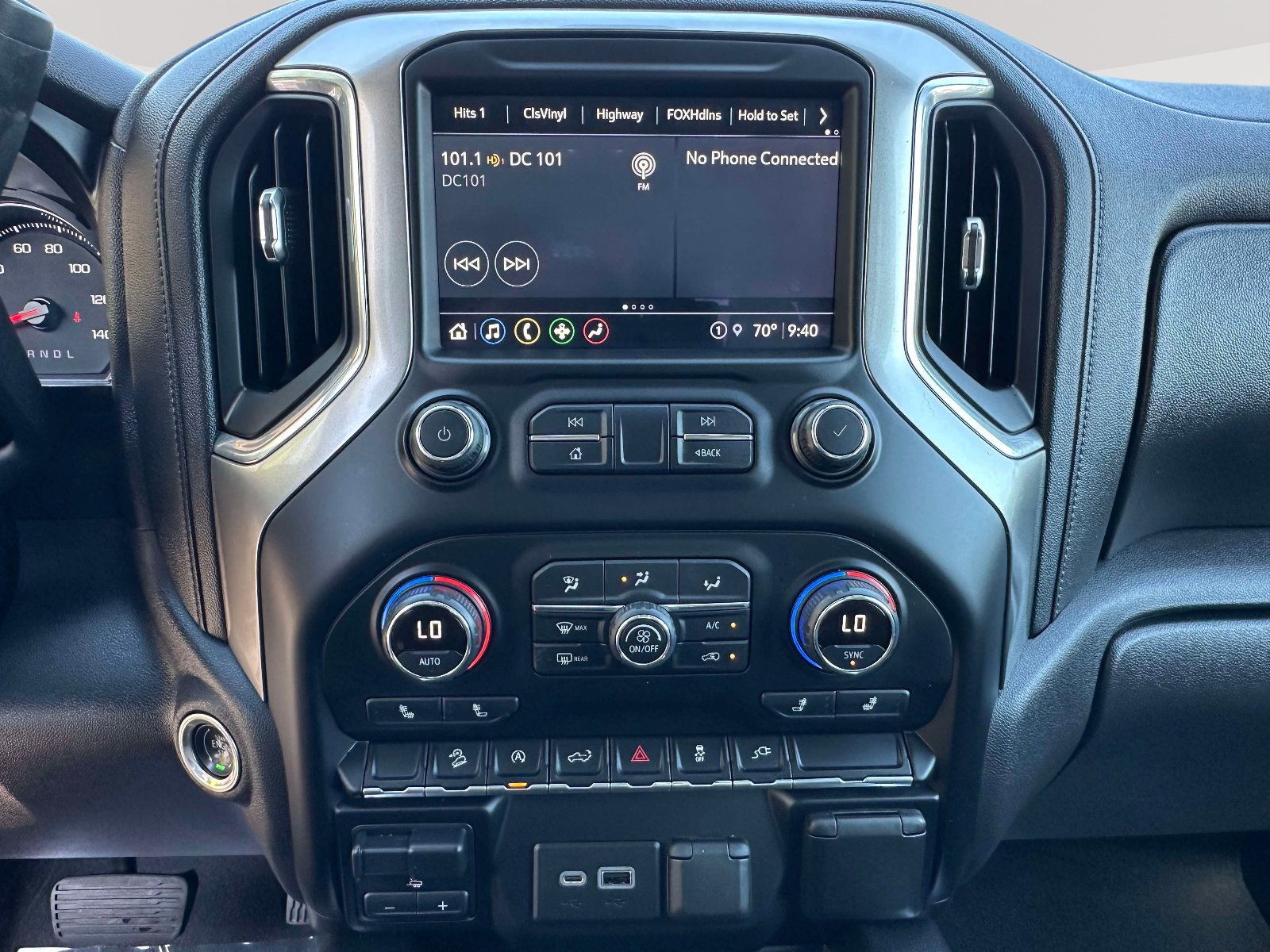 Used 2021 Chevrolet Silverado 1500 LT Trail Boss w/ Convenience Package II image 8