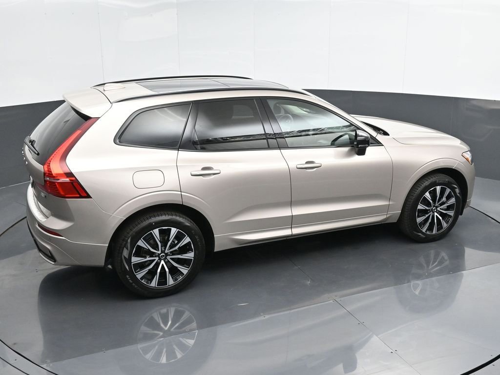 New 2025 Volvo XC60 B5 Core w/ Protection Package Premier image 31