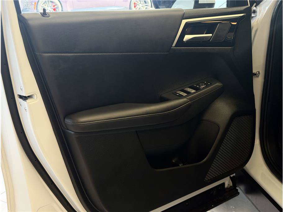 Used 2025 Mitsubishi Outlander Ralliart AWD/4WD image 10