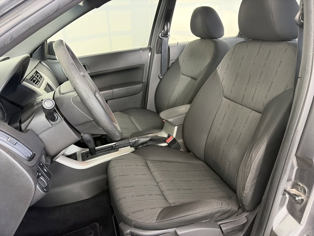 Used 2010 Ford Focus SE image 11