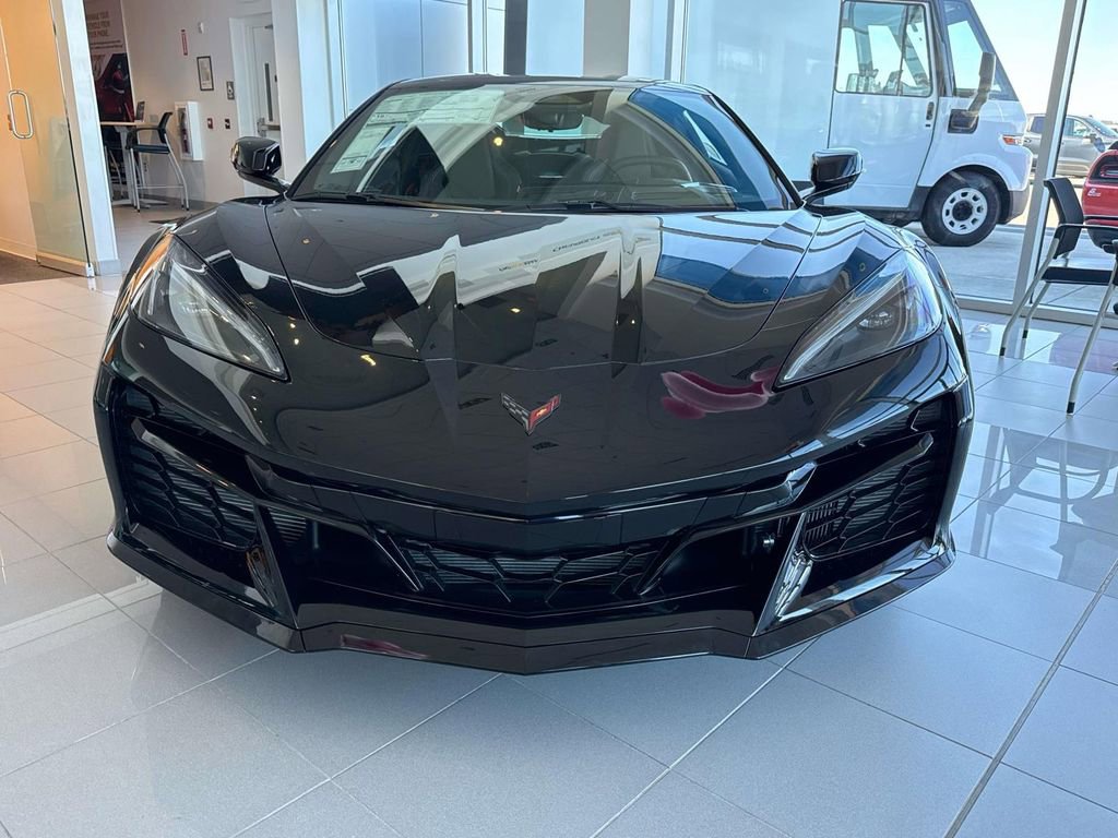 New 2026 Chevrolet Corvette E-Ray w/ Battery Protection Package image 15