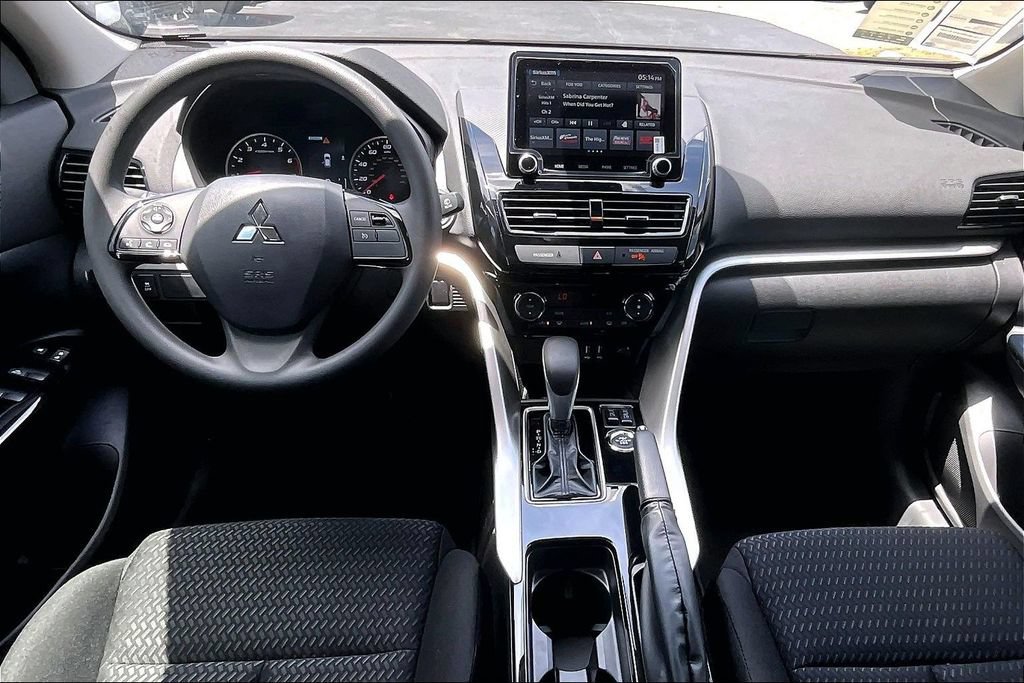 New 2026 Mitsubishi Eclipse Cross LE AWD/4WD image 5
