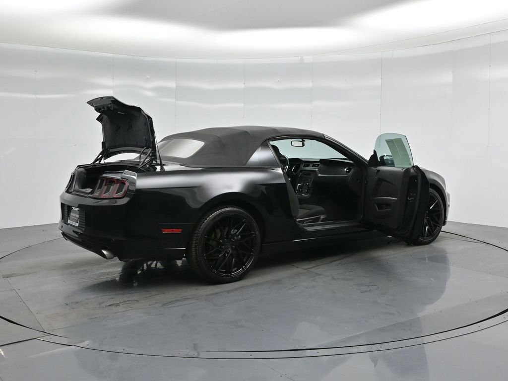 Used 2014 Ford Mustang Convertible w/ Equipment Group 102A image 5