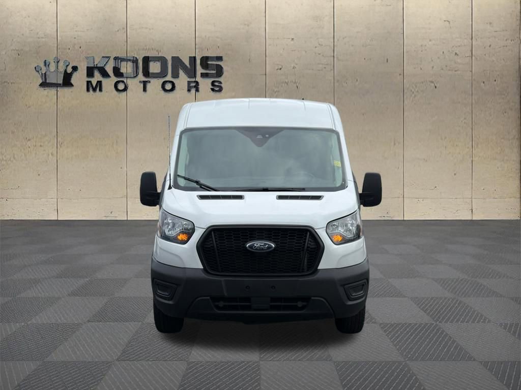 Used 2024 Ford Transit 250 148 Medium Roof RWD image 3