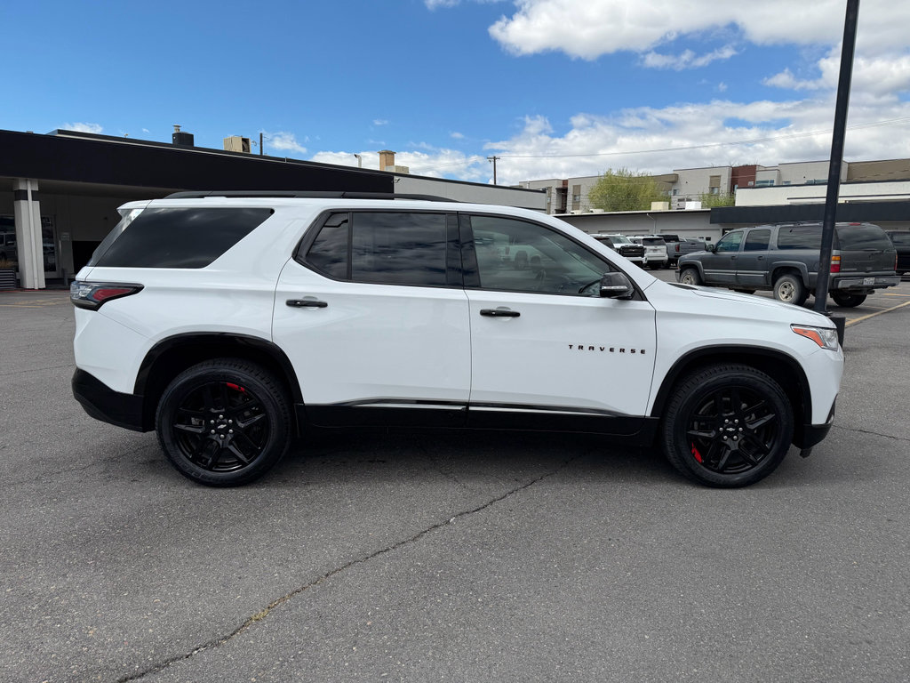 Used 2020 Chevrolet Traverse Premier w/ Redline Edition image 2