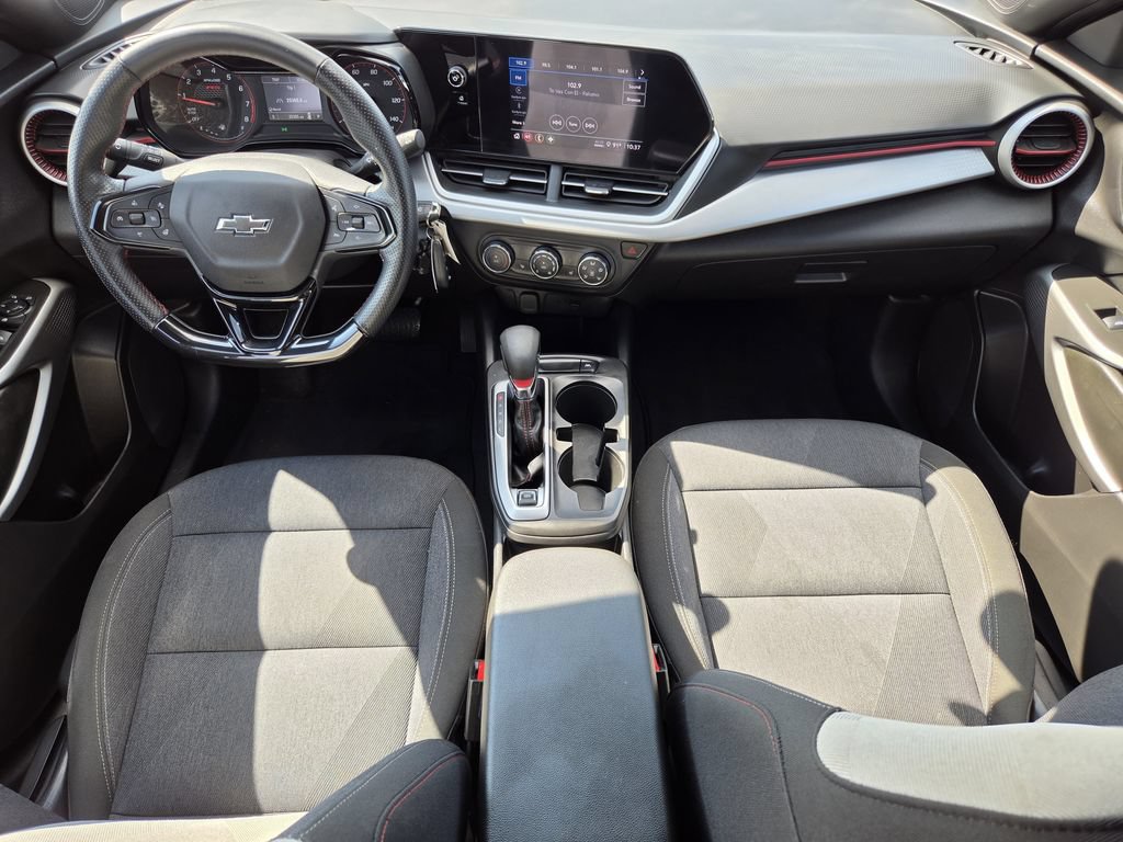 Used 2024 Chevrolet Trax RS w/ Driver Confidence Package FWD image 12