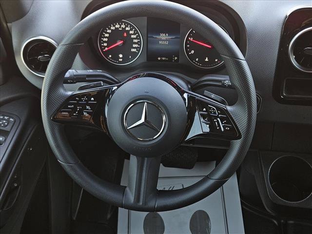 Used 2025 Mercedes-Benz Sprinter 2500 image 17