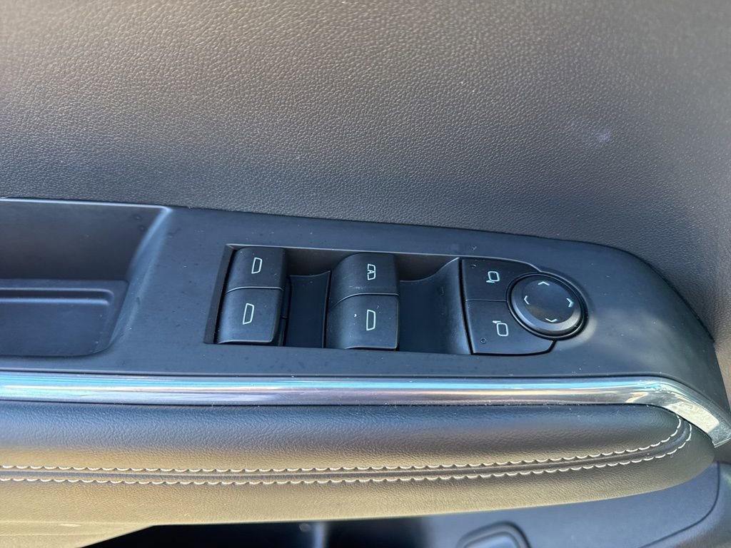 Used 2025 GMC Acadia Elevation FWD image 27