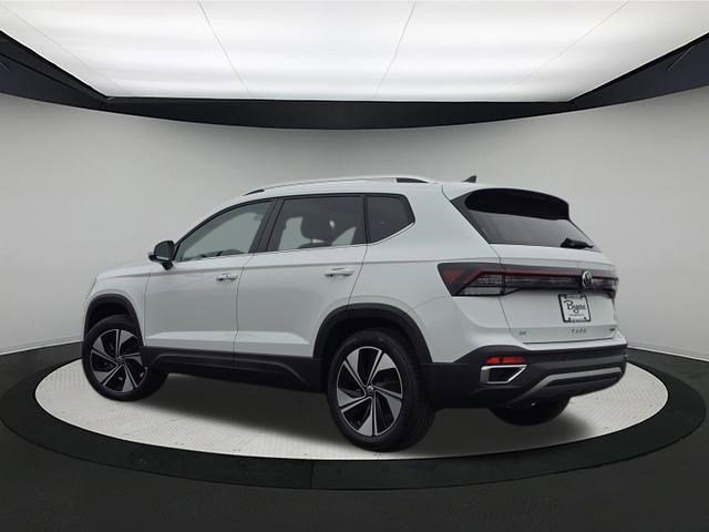New 2026 Volkswagen Taos SE image 5