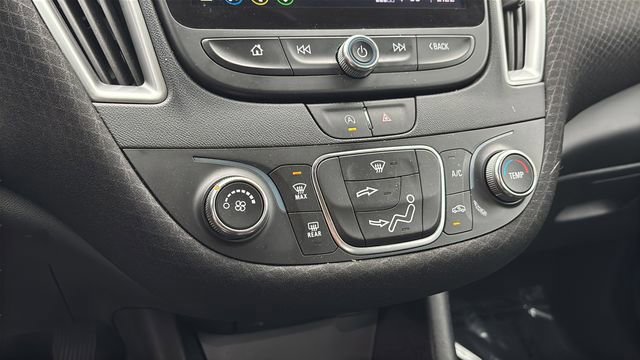 Used 2025 Chevrolet Malibu RS image 30