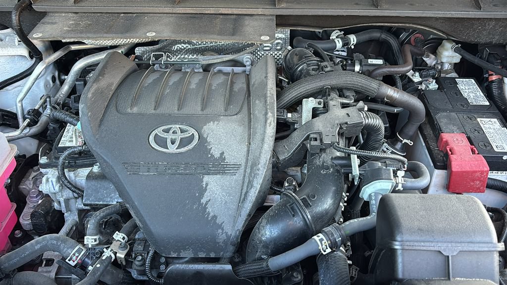 Used 2025 Toyota Highlander XLE AWD/4WD image 34