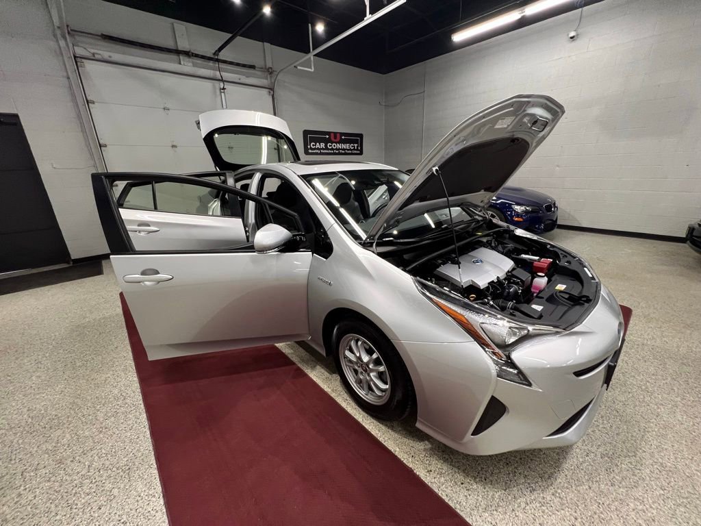 Used 2017 Toyota Prius Four w/ Advanced Technology Package image 63